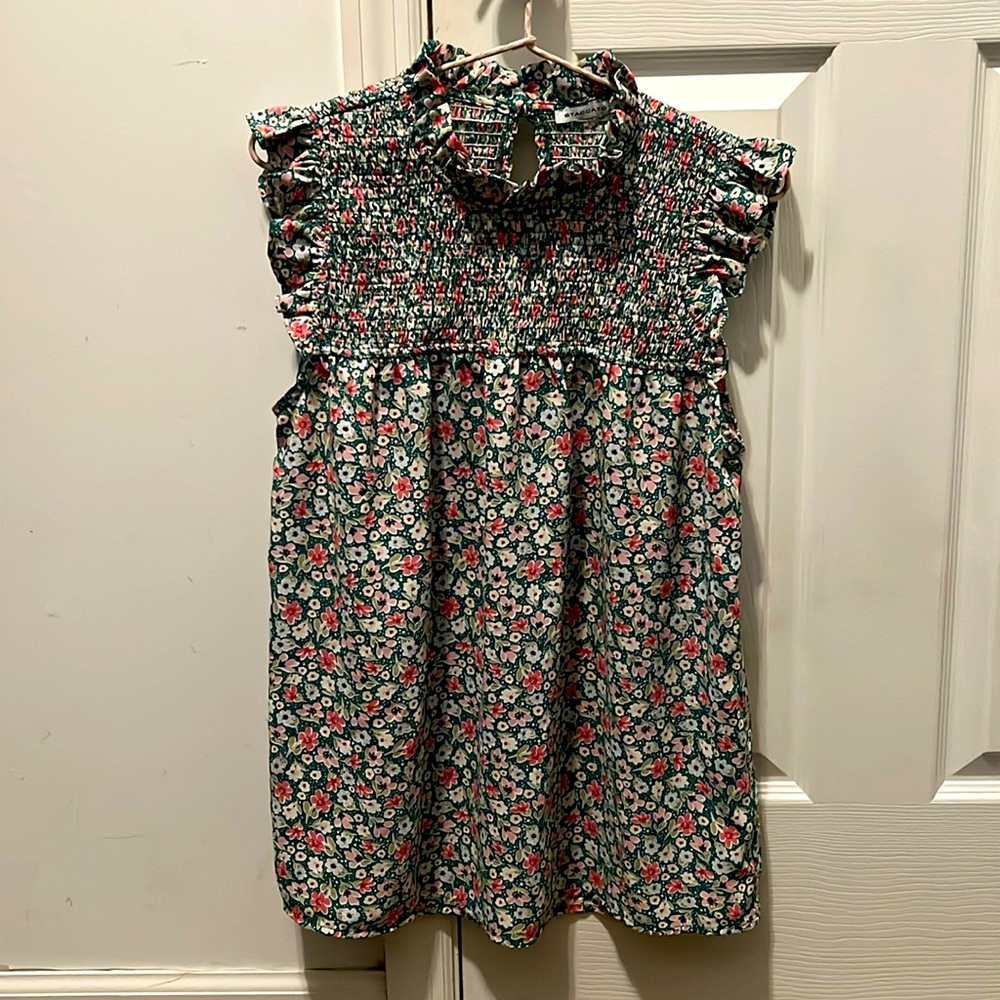 Floral sleeveless top size small